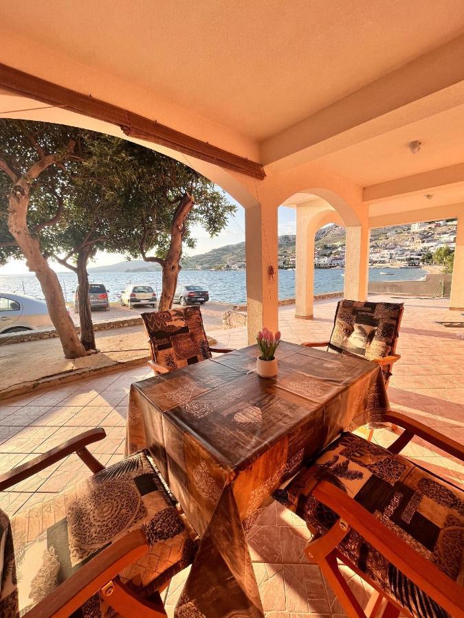 Apartments By The Sea Metajna, Pag - 6465 Ngoại thất bức ảnh