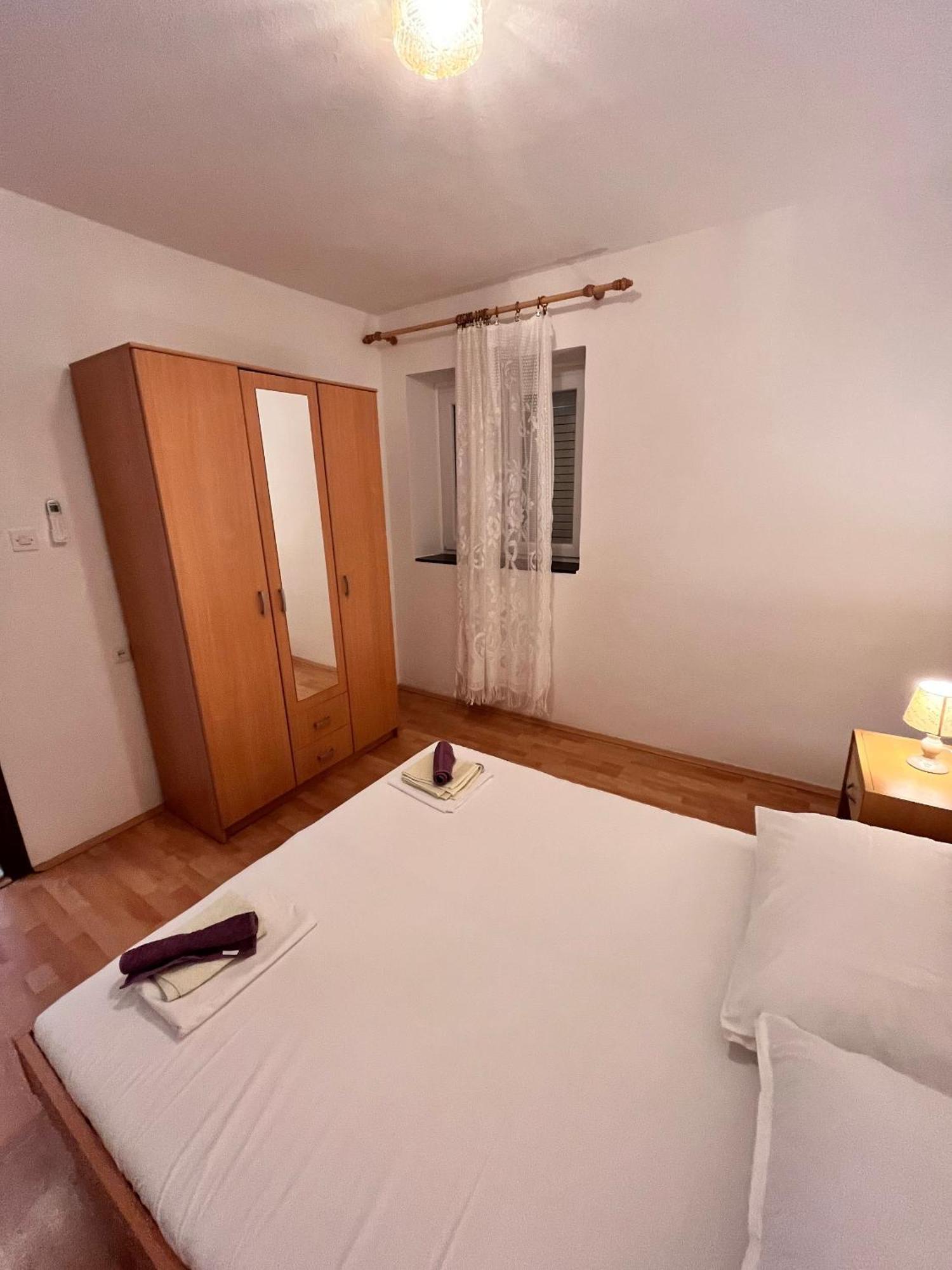 Apartments By The Sea Metajna, Pag - 6465 Phòng bức ảnh