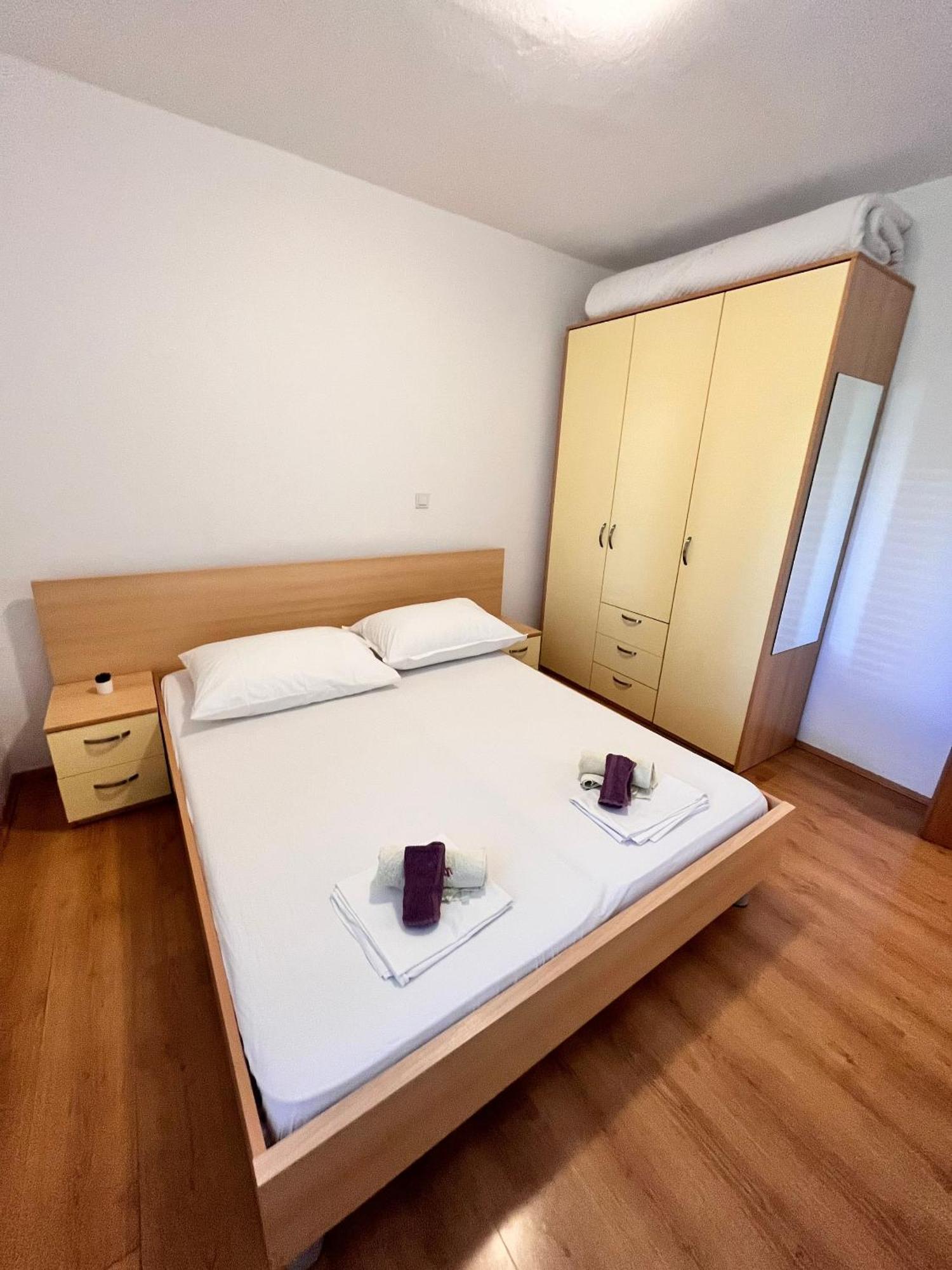 Apartments By The Sea Metajna, Pag - 6465 Phòng bức ảnh